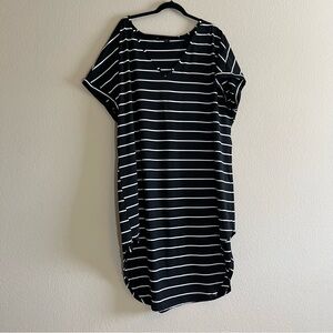 Shein Fit+ 24/26 Black Dress with White Stripes 95% Polyester 35% Elastane
